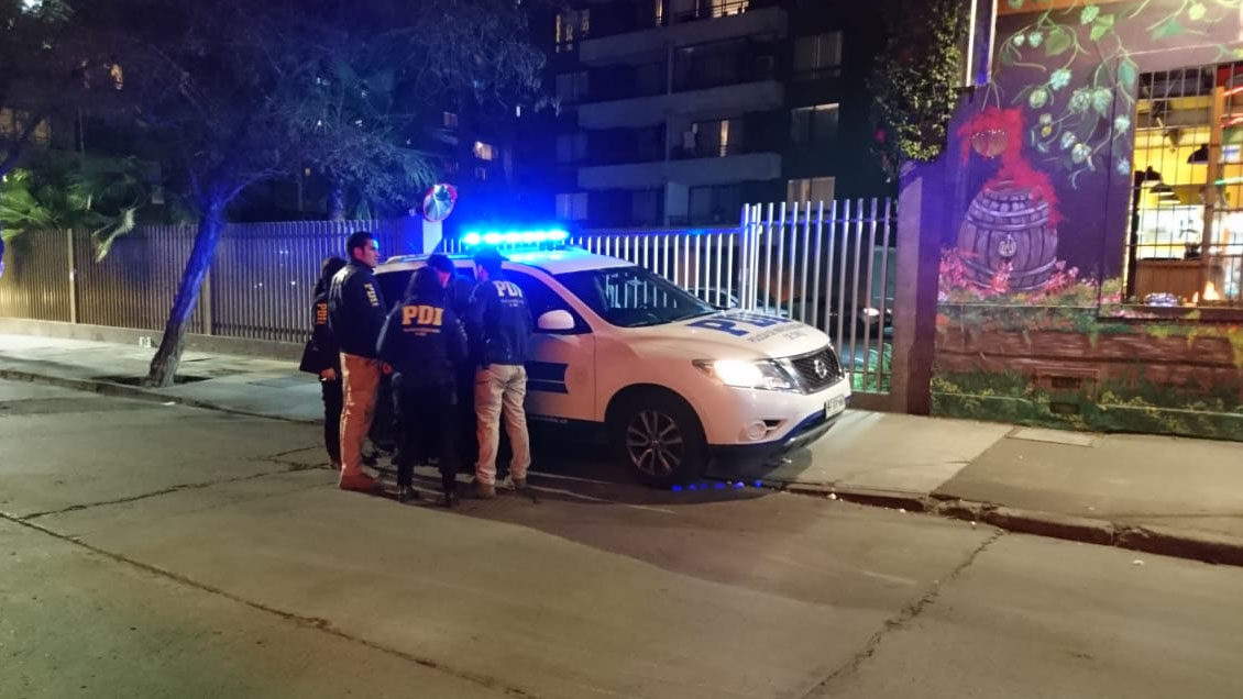 Tres funcionarios PDI frustraron a balazos 