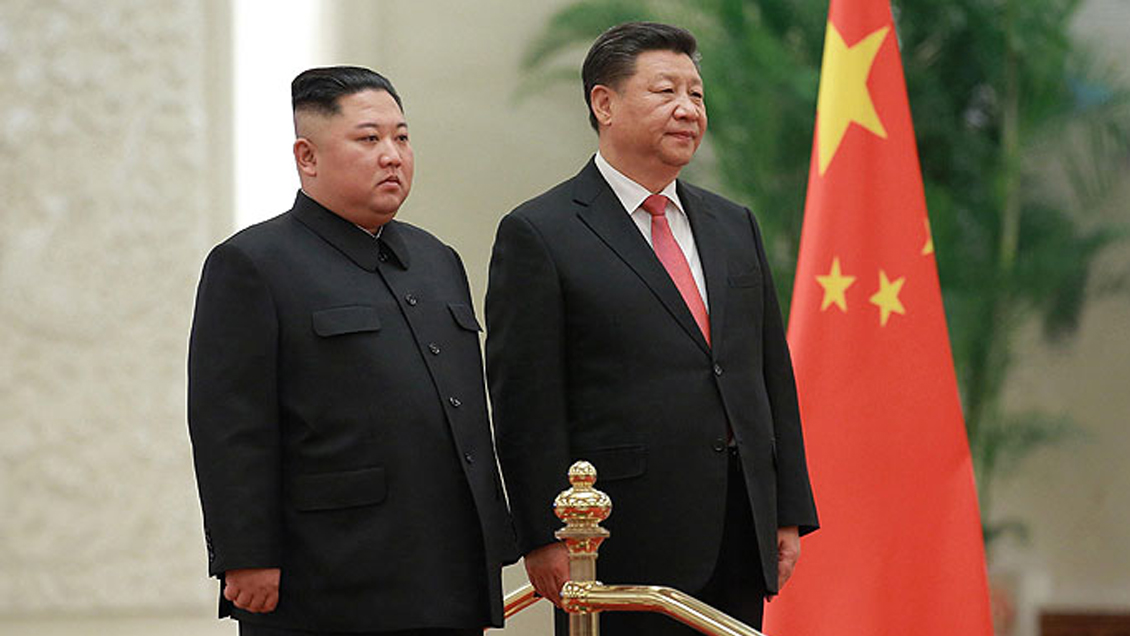 Xi Jinping y Kim Jong-un se reúnen en Pyongyang