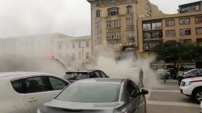Profesores se tomaron el hall de la Intendencia de Valparaíso
