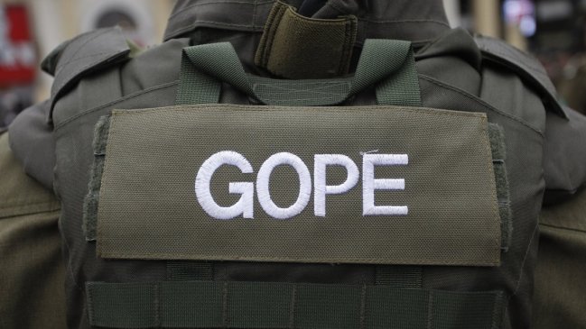 Evacuaron jardín infantil en Lo Barnechea por maleta que simulaba ser un artefacto explosivo