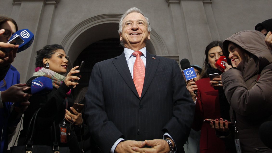 Ministro Larraín espera que se respete 