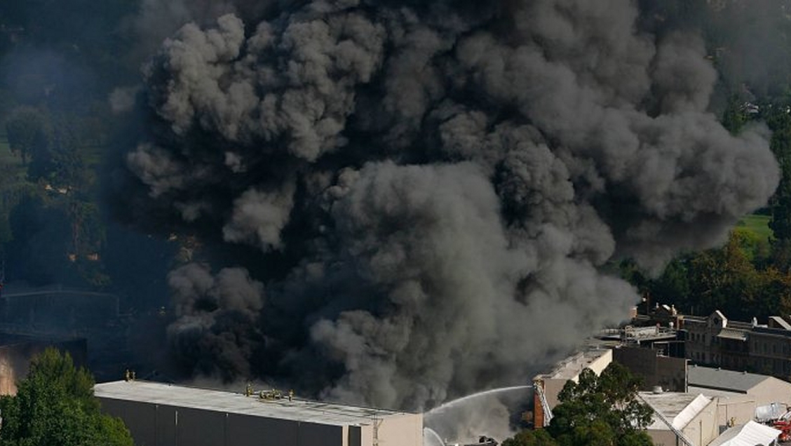 Revelan que Neil Young y The Who están entre los afectados por incendio en Universal de 2008