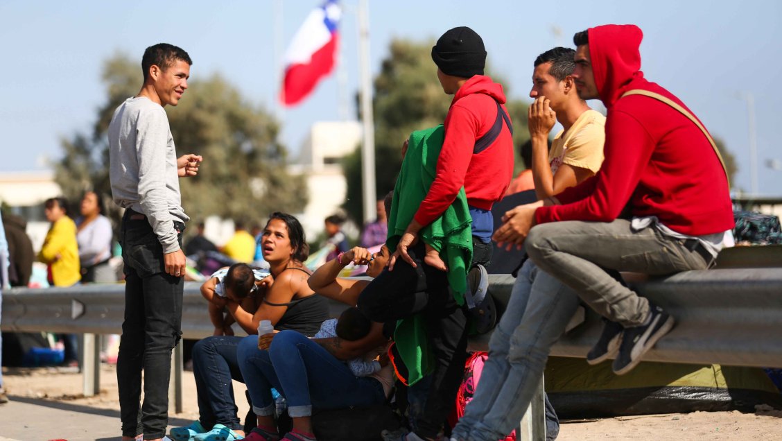 Cónsul de Chile en Tacna por venezolanos sin pasaporte en Chacalluta: No es problema chileno