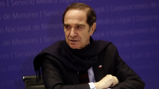 Ministro Larraín: Acusación que hace el diputado Saffirio por el Sename es muy grave