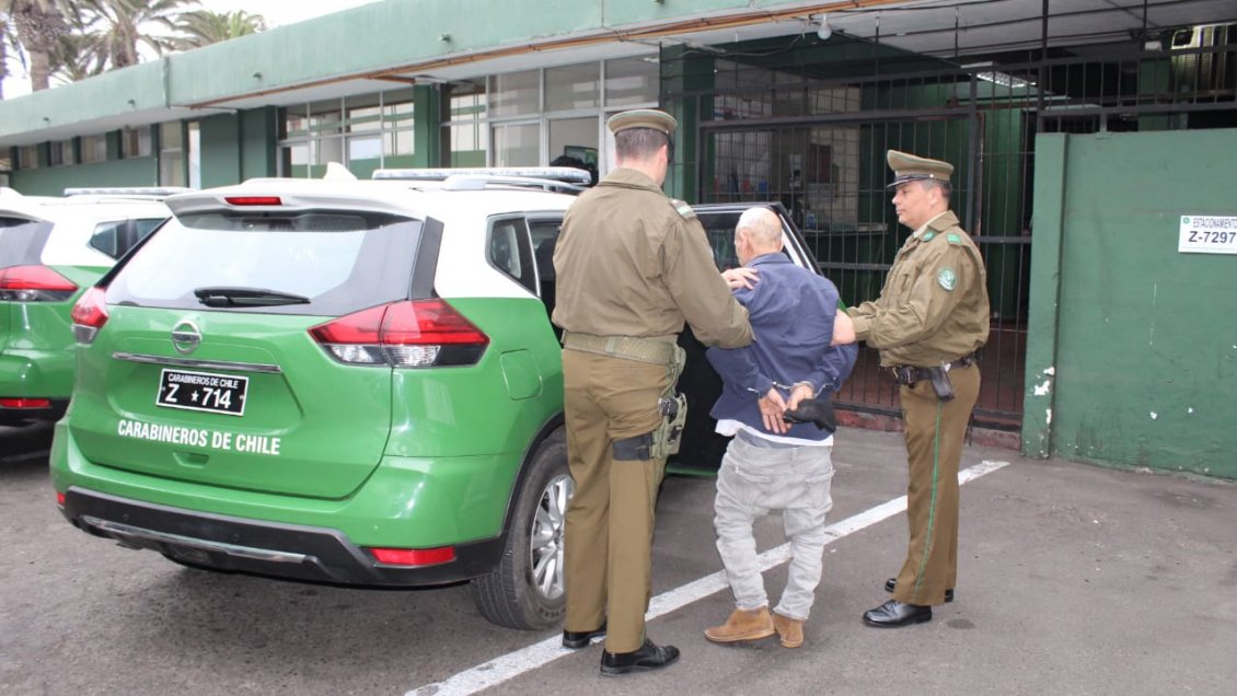 Sujeto fue detenido tras ser acusado de apuñalar y dar muerte a un hombre en Arica