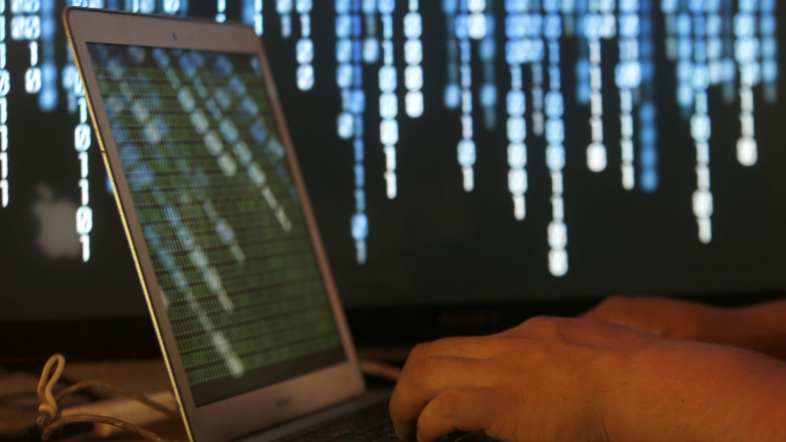 Profesor fue detenido en Maipú acusado de almacenar y distribuir pornografía infantil