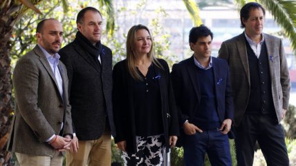  Diputados RN piden a Japón terminar con la caza de ballenas  