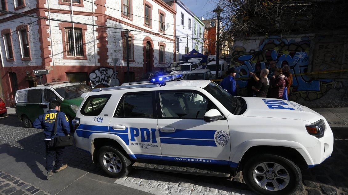 Declaró viuda del turista canadiense asesinado en Valparaíso