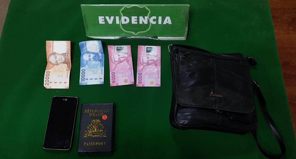 Sujeto es detenido tras golpear y amenazar a mujer extranjera en San Antonio