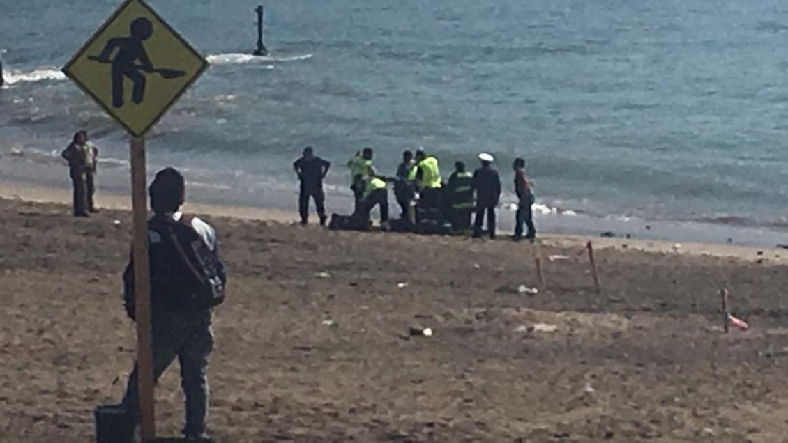 Murió una persona tras ser rescatada desde roqueríos en Antofagasta