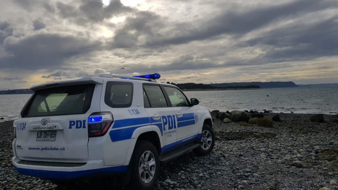 Investigan hallazgo de cráneo humano en isla Puluqui