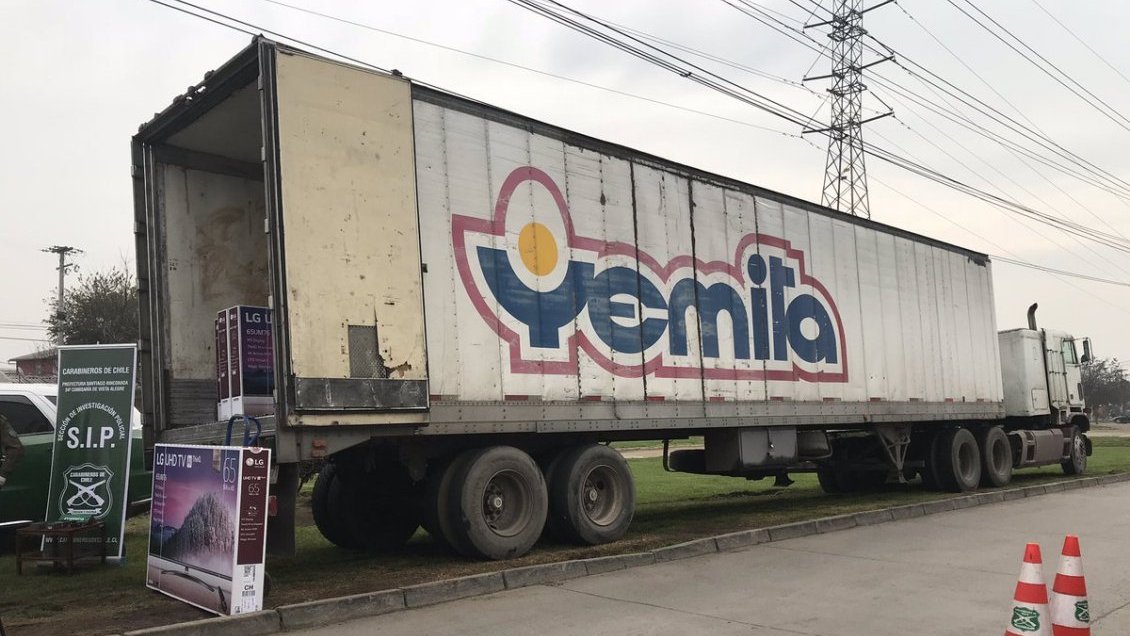 Carabineros incautó camión con 100 televisores robados