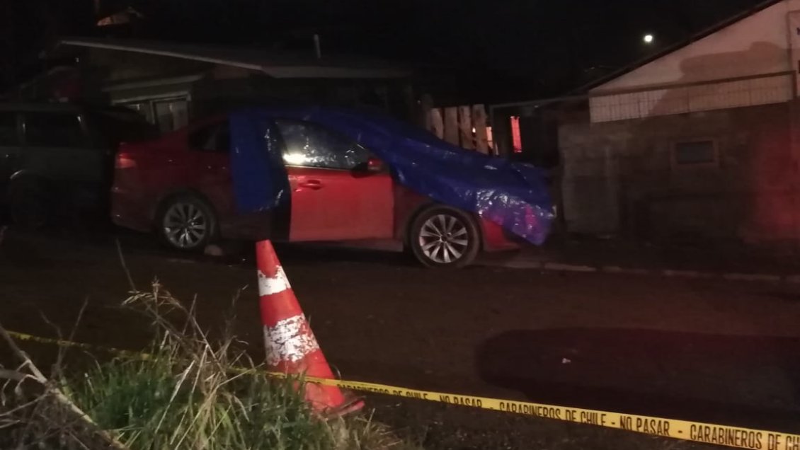 Investigan muerte de dos jóvenes en un auto en Coyhaique