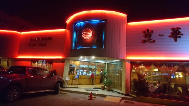 San Bernardo: Banda irrumpió en restaurante, asaltó a los comensales y robó un Camaro en la huida