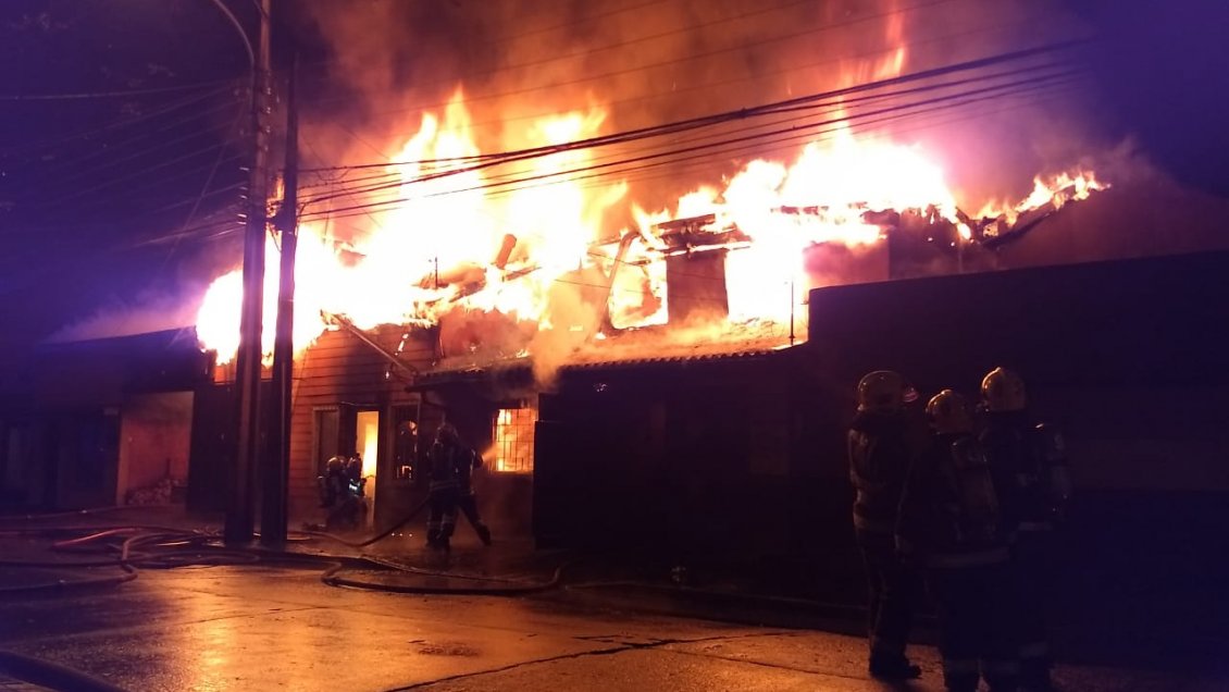 Tres viviendas fueron afectadas por incendio en Concepción