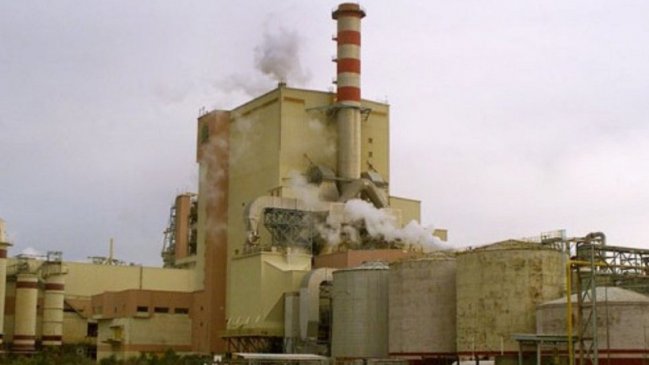 Seremi de Salud investiga posible fuga de dióxido de cloro en planta de Nueva Aldea