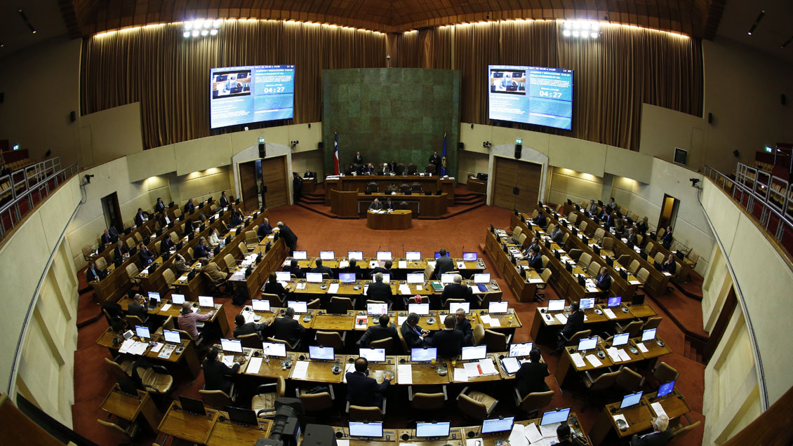 Senadores y diputados se tomaron el interferiado