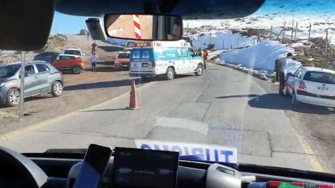 Hombre murió atropellado cuando quería sacarse una foto en camino a Farellones