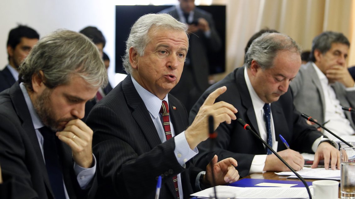 Gobierno ratifica que ente público licitará la administración del 4 por ciento