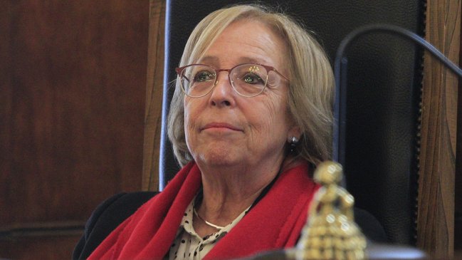 Senadores votan la postulación de la jueza Repetto a la Suprema