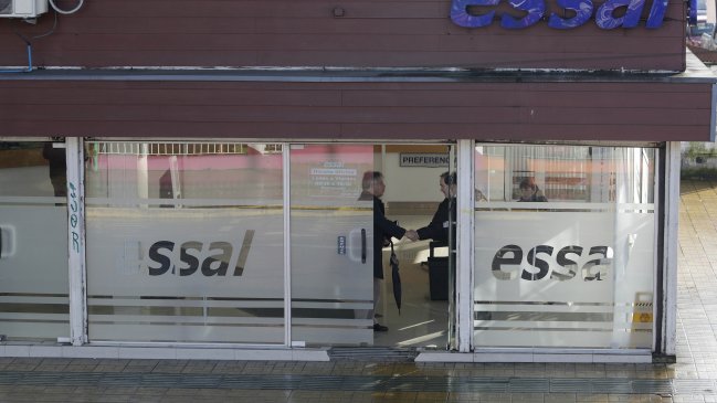 Senadores PPD impulsan proyecto de ley para caducar concesiones a las sanitarias