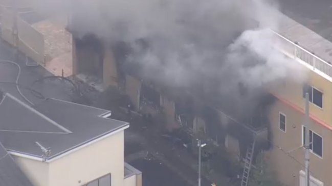 Incendio intencional deja una treintena de muertos en estudio Kyoto Animation