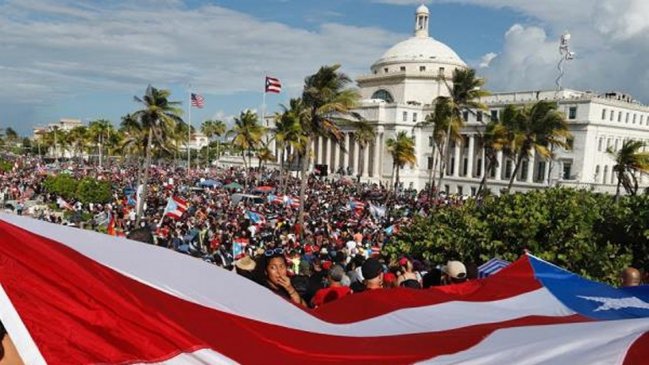 Aumentan las protestas para pedir la renuncia de gobernador de Puerto Rico