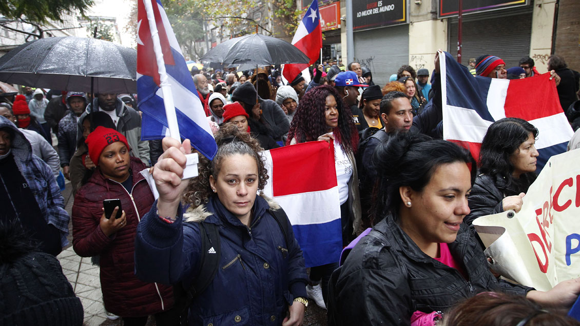 Migrantes marcharon en Santiago por crisis en la frontera y regularización extraordinaria