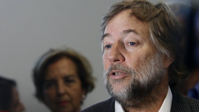 Ex ministro y crisis Osorno-Essal: 