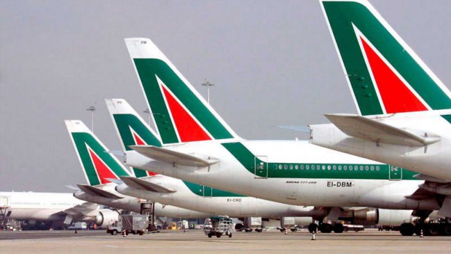 Alitalia canceló 113 vuelos por huelga del sector aéreo en Italia