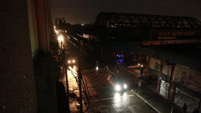 Corte de luz afecta a sectores de San Bernardo y La Pintana