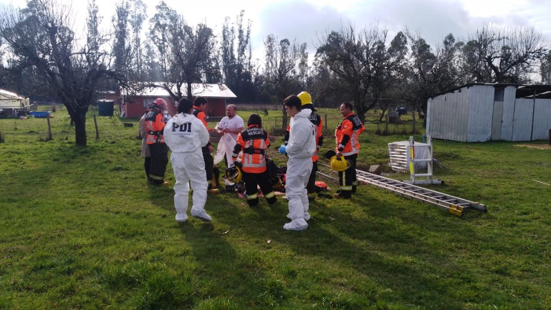 Encuentran cadáver en pozo de sector rural en la Región de Los Ríos