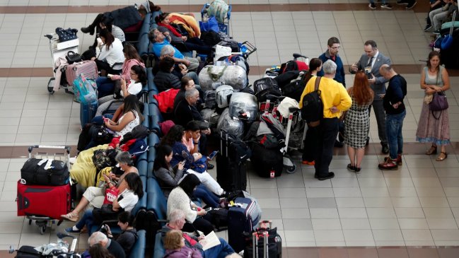 Codelco despide a ejecutivo que dijo portar una bomba en aeropuerto de Calama