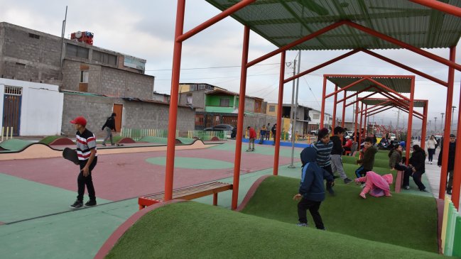 Inauguran nueva plaza en Mirador Vista al Mar de Alto Hospicio