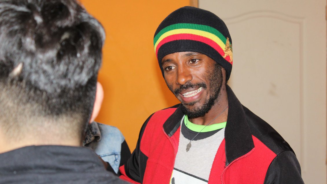 Niños del Sename Tarapacá se reunieron con a atleta que busca un récord Guinness