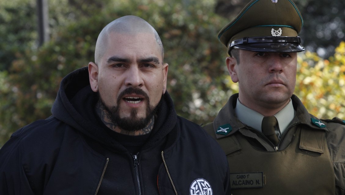 Detienen a líder neonazi que se encontraba prófugo tras ser condenado por homicidio