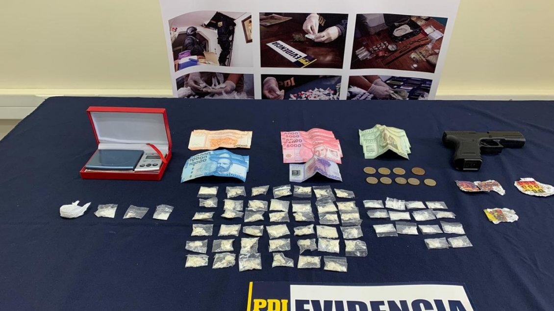Detienen a mujer acusada de vender LSD y cocaína a través de redes sociales en Puerto Aysén