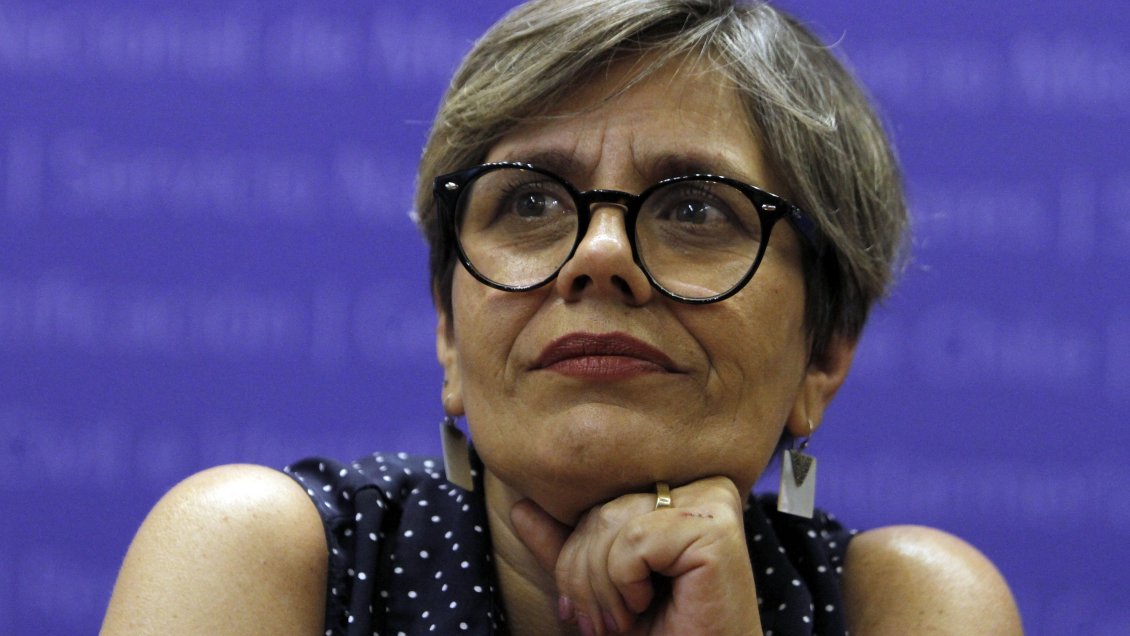 Lorena Fries: En temas de género, Sergio Micco está muy por debajo de estándares internacionales