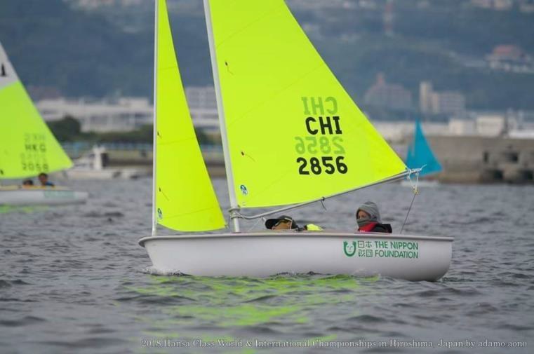 Velerista en silla de ruedas busca fondos para participar en torneo deportivo de Hong Kong