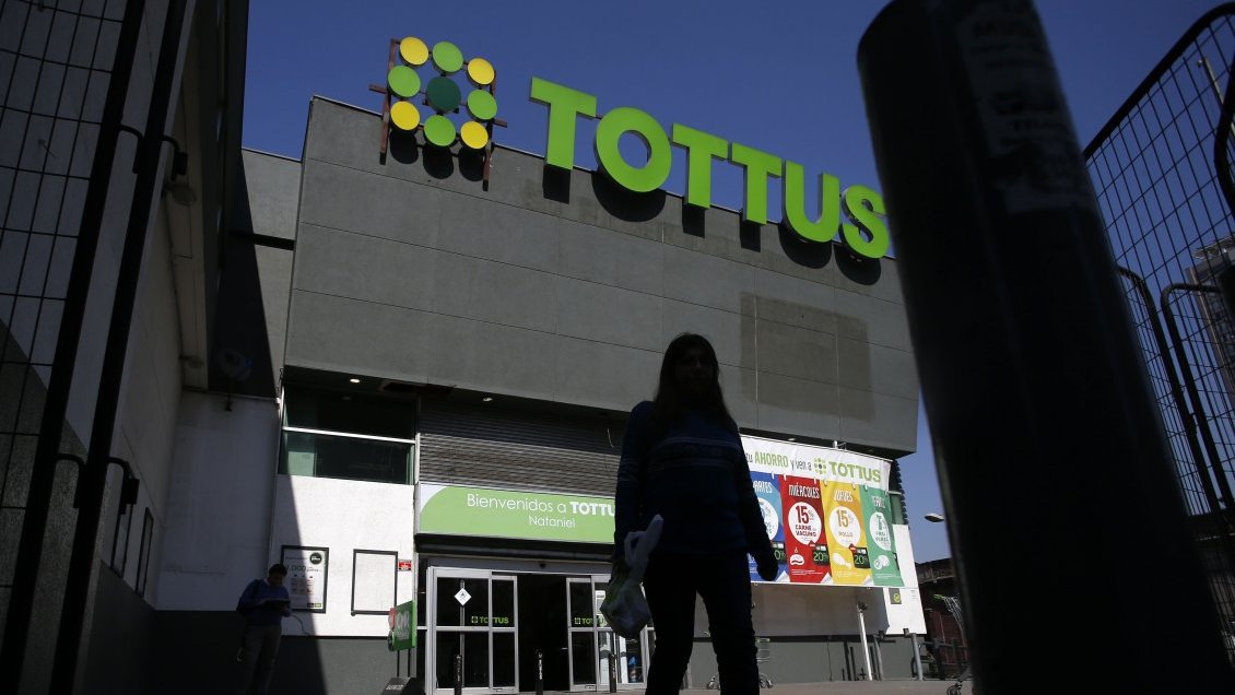 Tottus deberá indemnizar a dos clientas accidentadas en el mismo local de Chillán