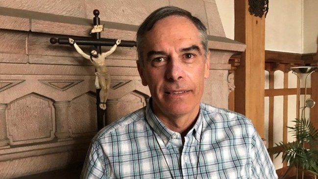 Ex capellán Hogar de Cristo: Una persona me contó de piropos y caricias excesivas de Renato Poblete