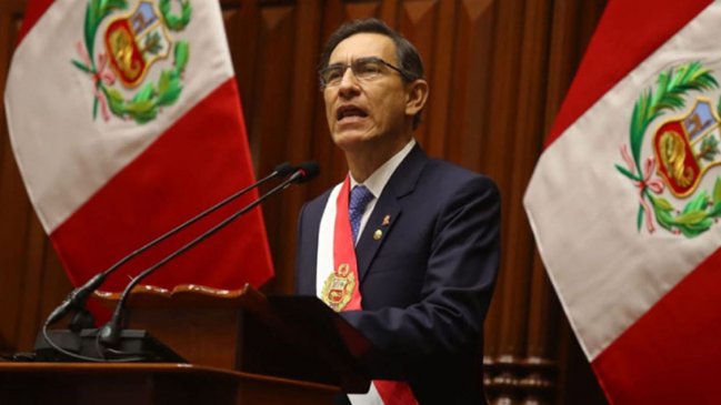 Presidente de Perú dejó en manos del Congreso el adelanto de elecciones