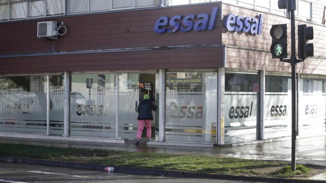 Sernac: Si Essal no propone compensaciones extras, iremos a un juicio colectivo