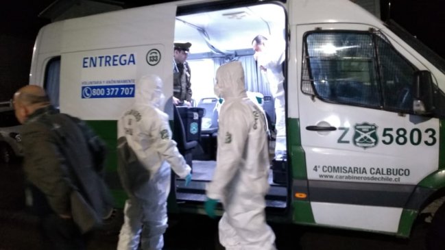 Joven detenido por tener explosivos pasó la noche esposado a una camilla y sin comer