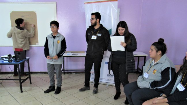 Estudiantes de Tarapacá se capacitarán en innovación y emprendimiento.