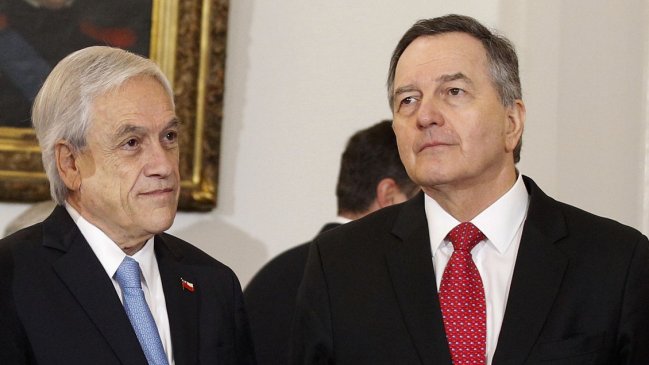 Roberto Ampuero es el nuevo embajador de Chile en España