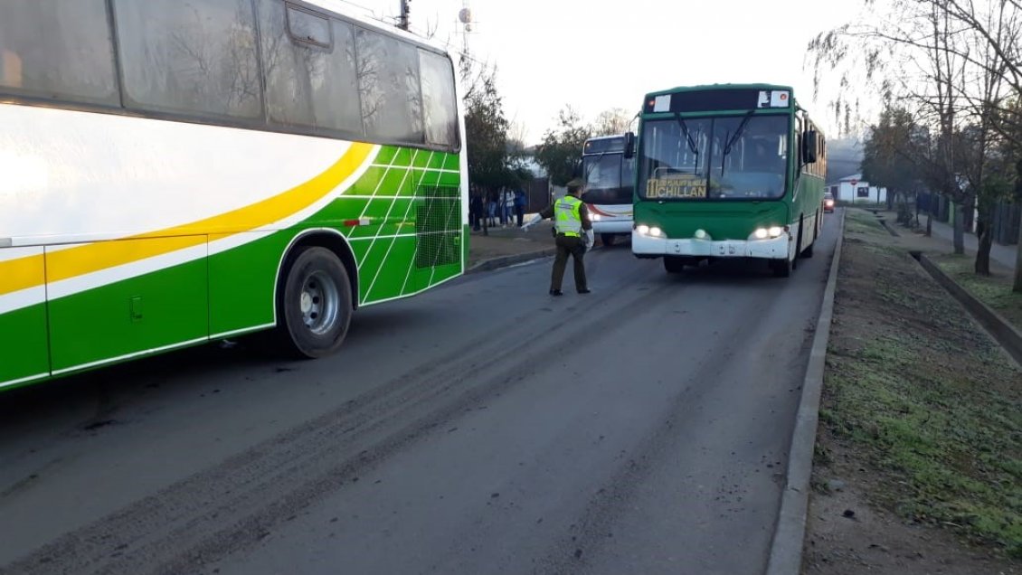 Fiscalización al transporte escolar en San Nicolás dejó dos conductores detenidos