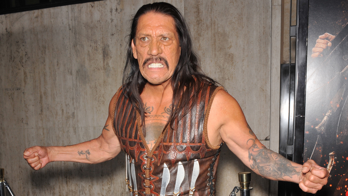 Danny Trejo salvó a un bebé de un automóvil volcado