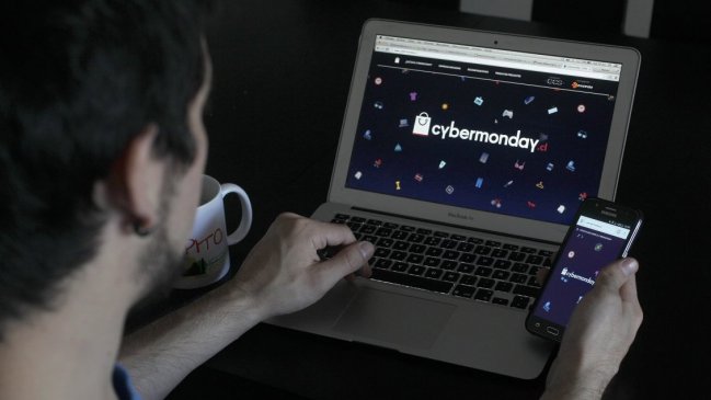 Ocho de cada 10 chilenos ha comprado por Internet en el último semestre