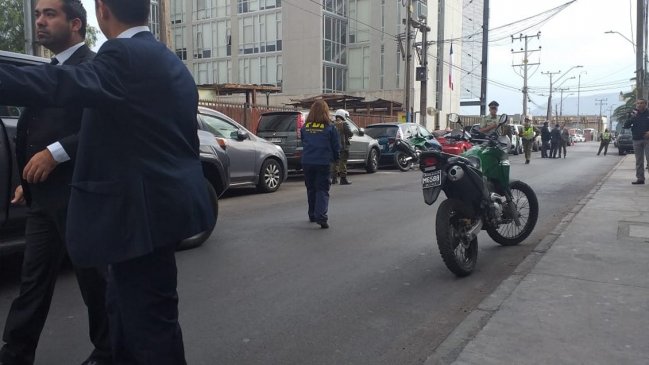 Balacera en frontis de tribunales de Iquique
